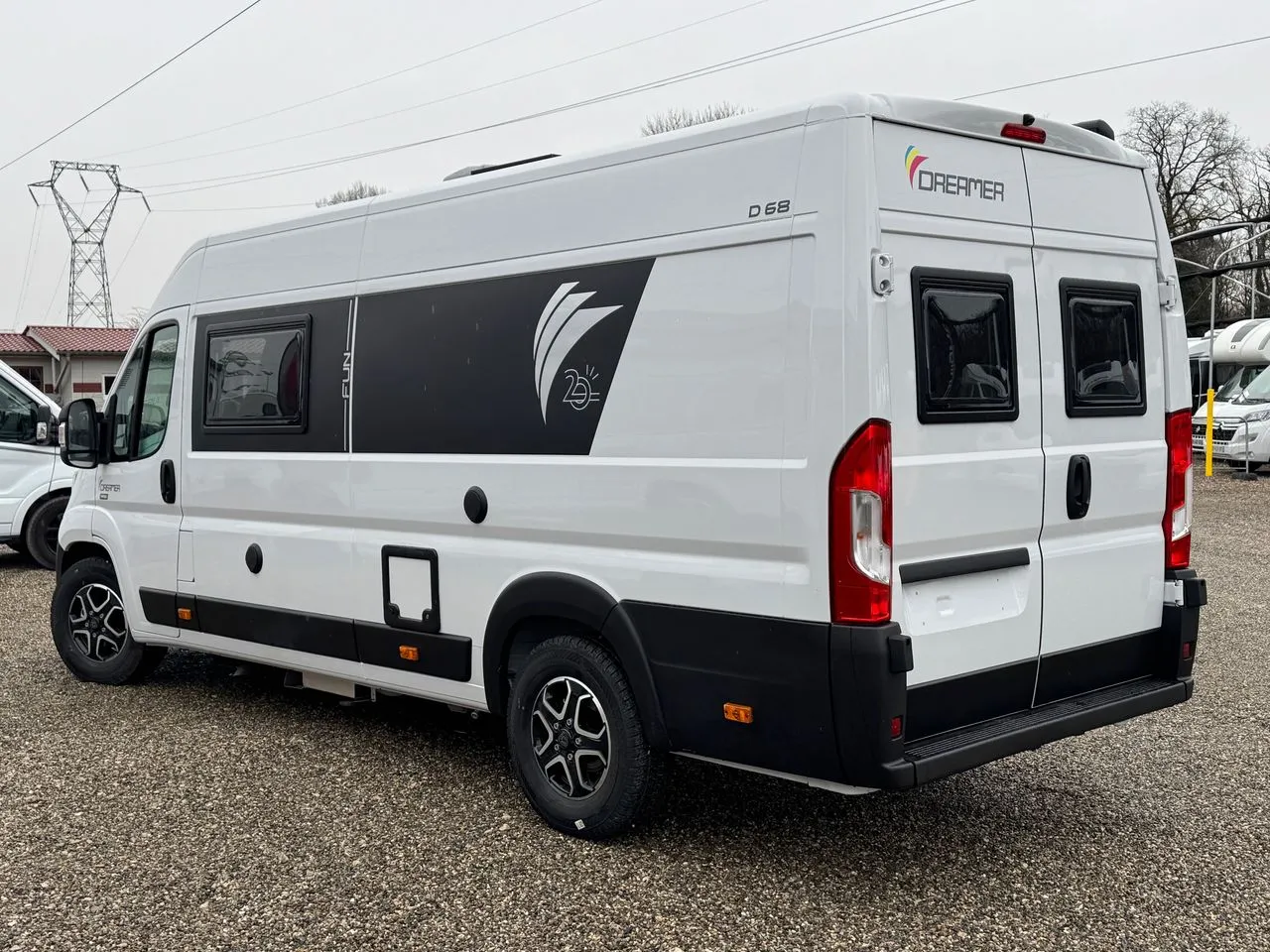 Fourgon aménagé - Dreamer - D68 - 2026