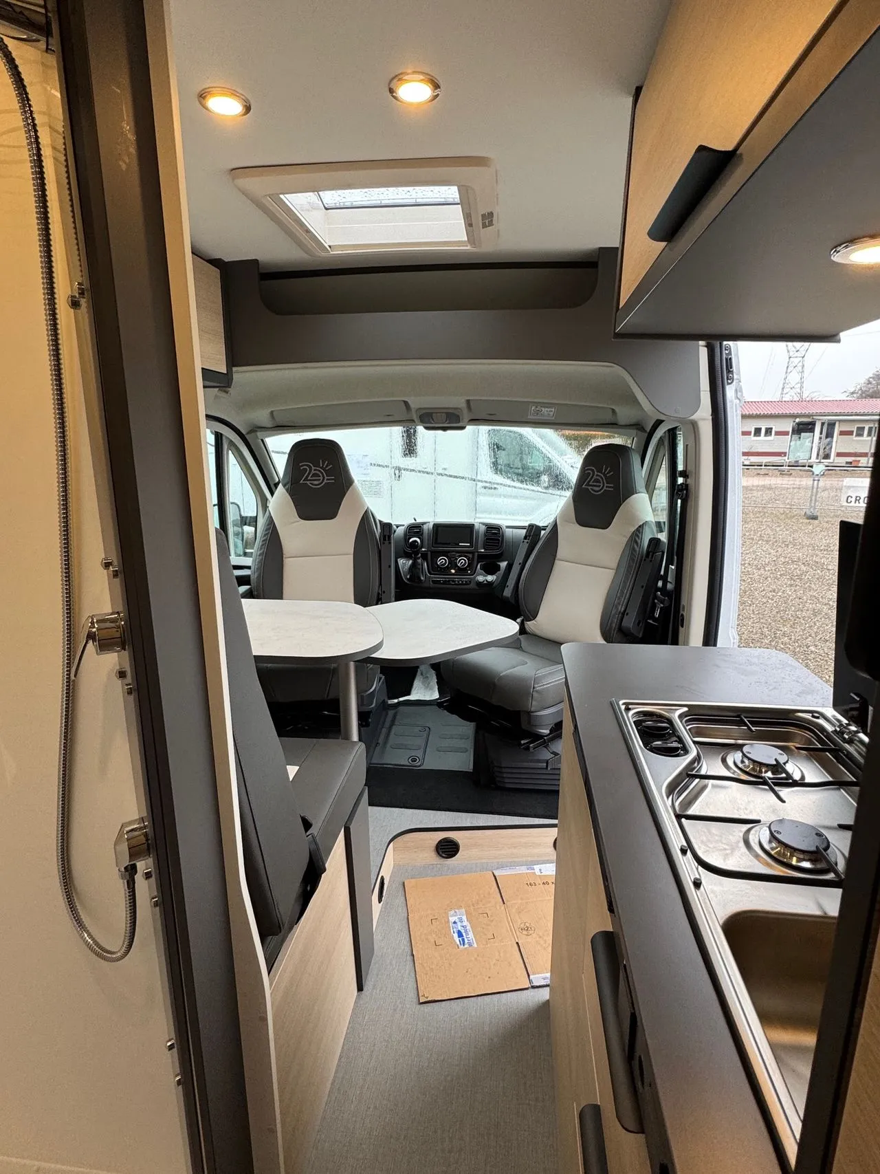 Fourgon aménagé - Dreamer - D68 - 2026