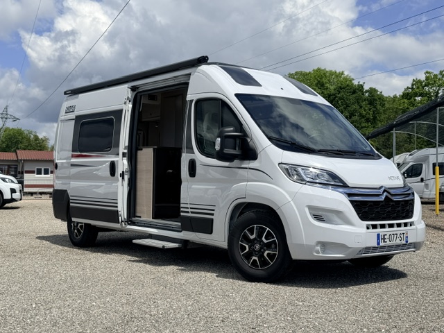 Camping-car BÜRSTNER Campeo 600