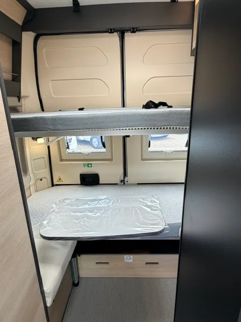 Fourgon aménagé - Dreamer - CAMPER FIVE - 2026