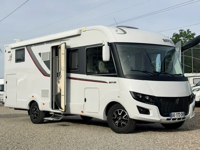 Camping-car occasion – Intégral — Camping-car profilé