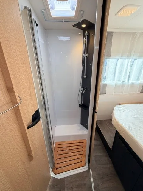 Camping-car - Sunlight - T7433 Q - 2027