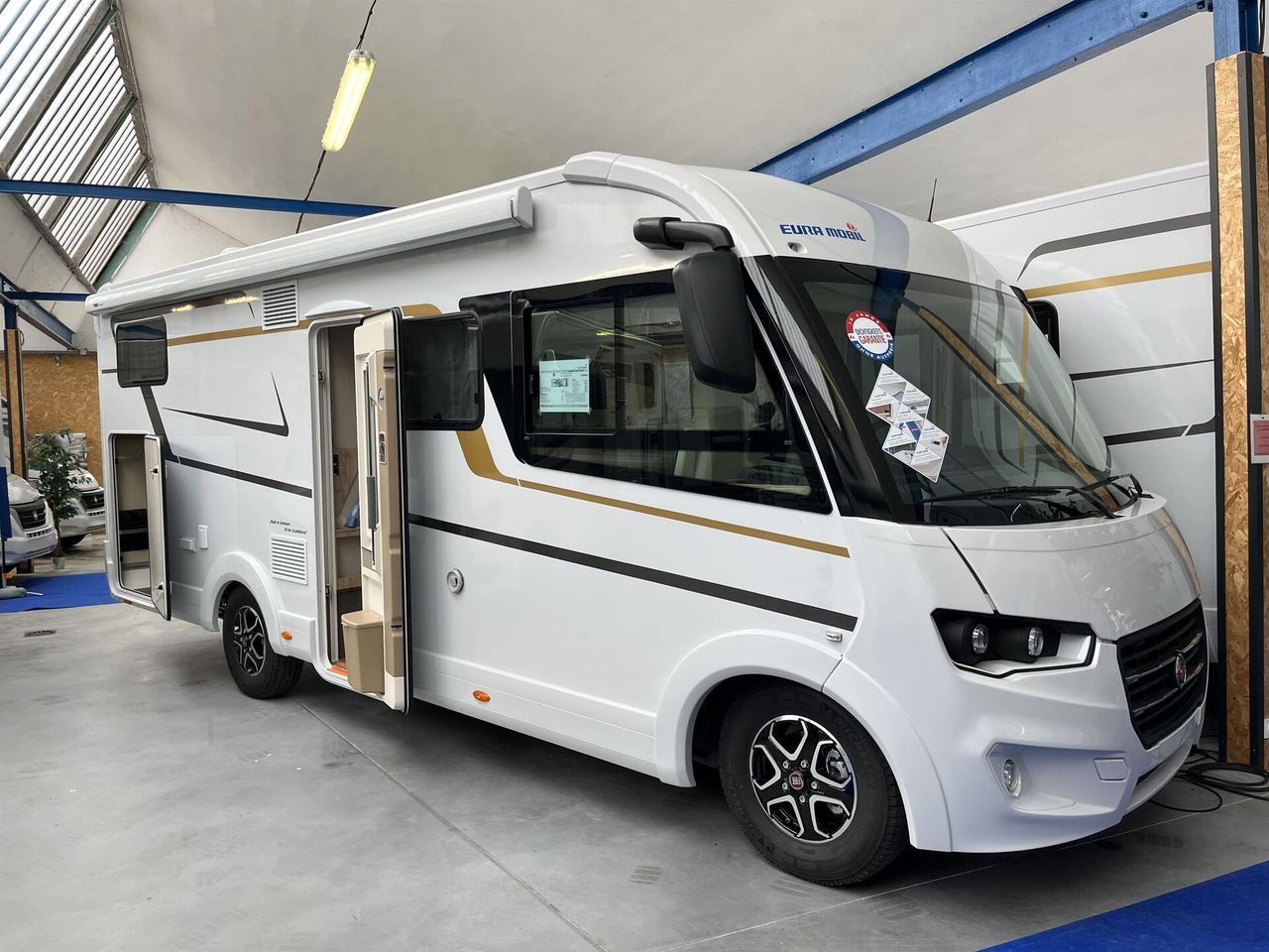 Camping-car EURA MOBIL Integra Line IL 720 EF