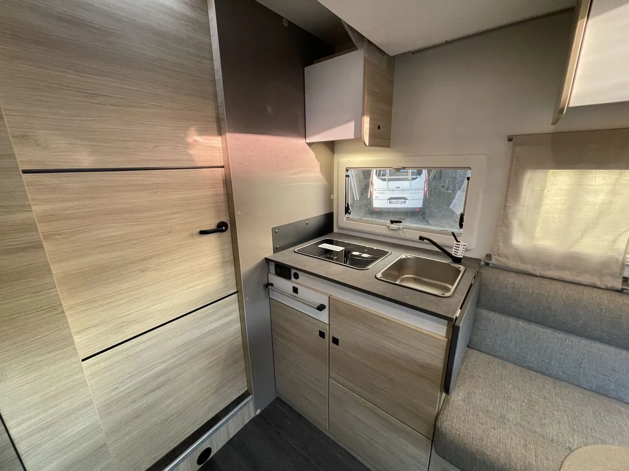 Camping-car - Chausson - 777 First Line Boite Automatique - 2025