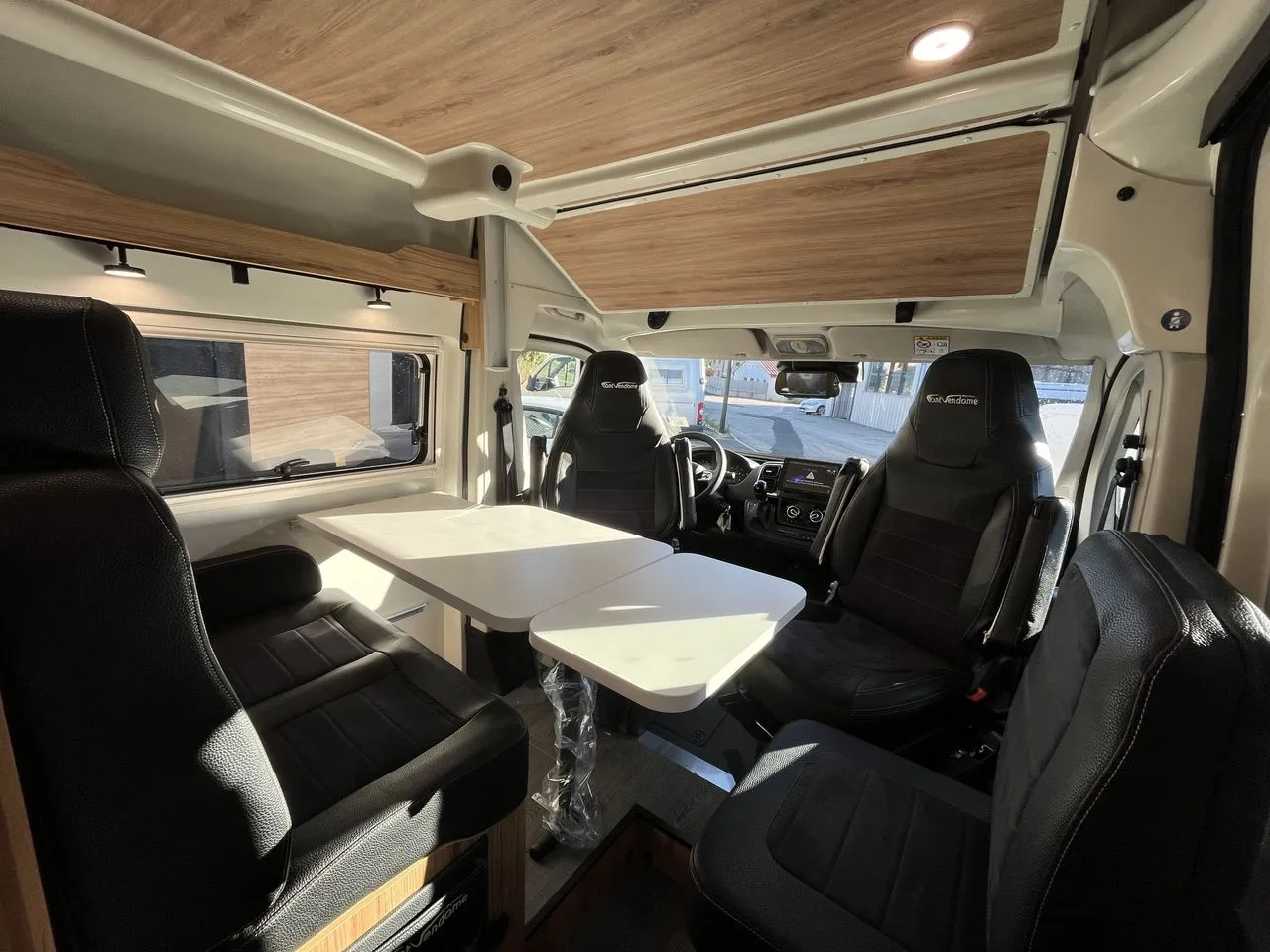Fourgon aménagé - Font Vendôme - TerraVan Elegance - 2026