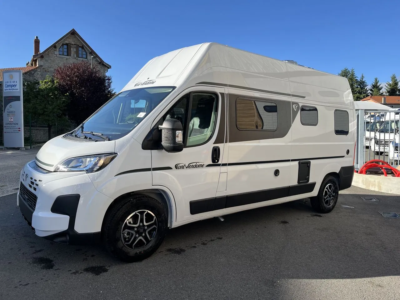 Fourgon aménagé - Font Vendôme - TerraVan Elegance - 2026