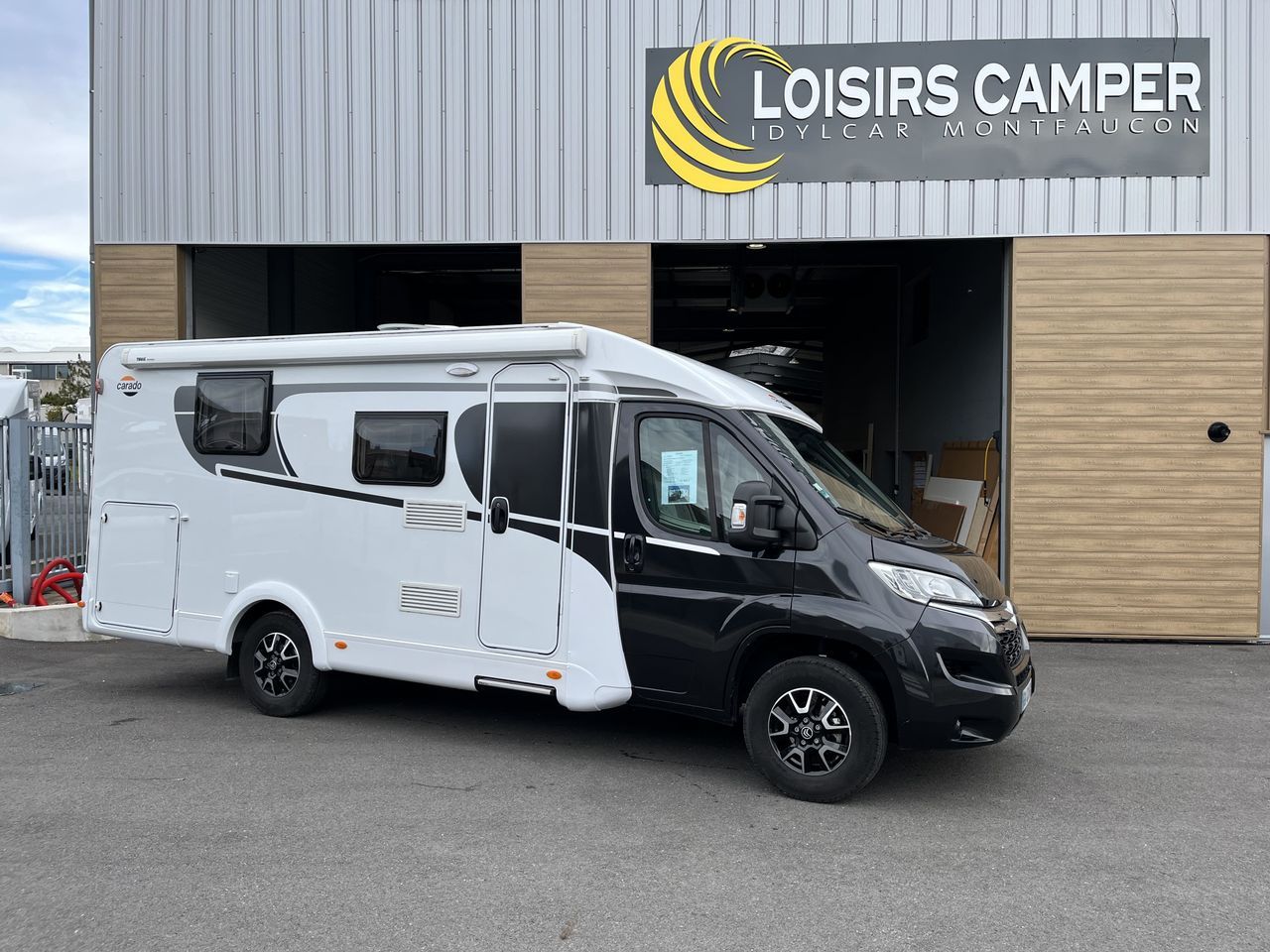 Camping-car CARADO V339 Edition 15