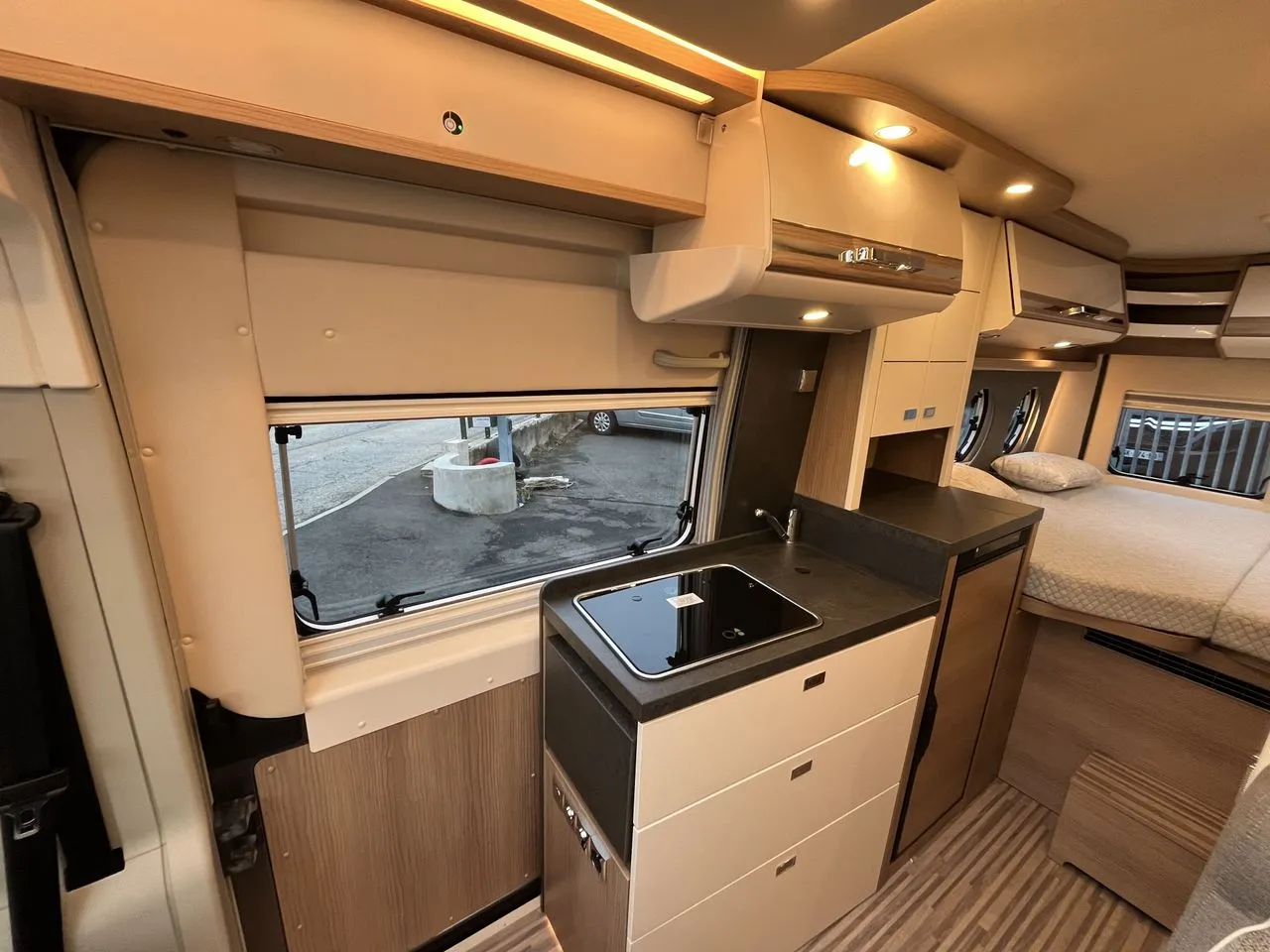 Fourgon aménagé - Malibu - 600DB-K Diversity GT Skyview - 2026