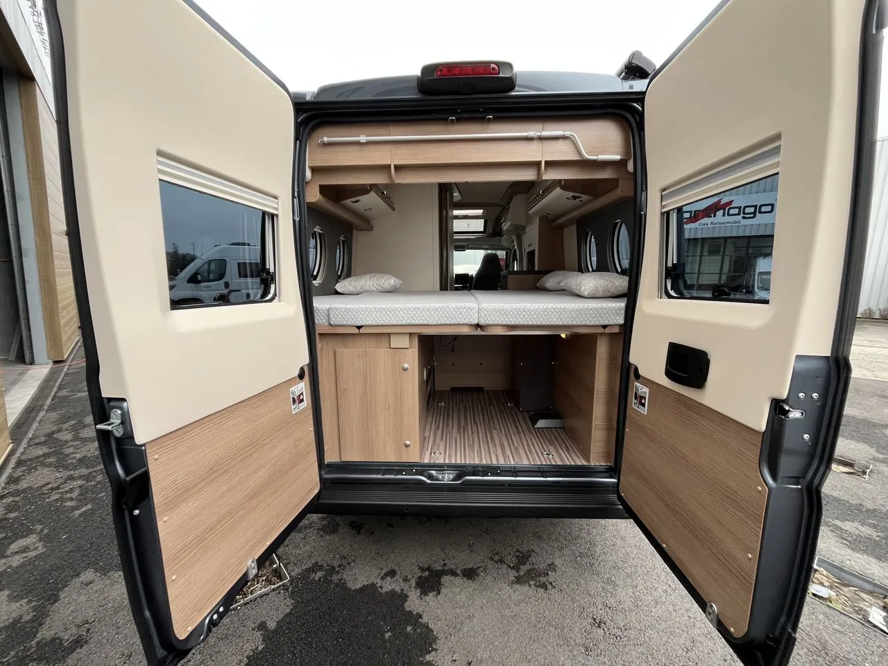Fourgon aménagé - Malibu - 600DB-K Diversity GT Skyview - 2026