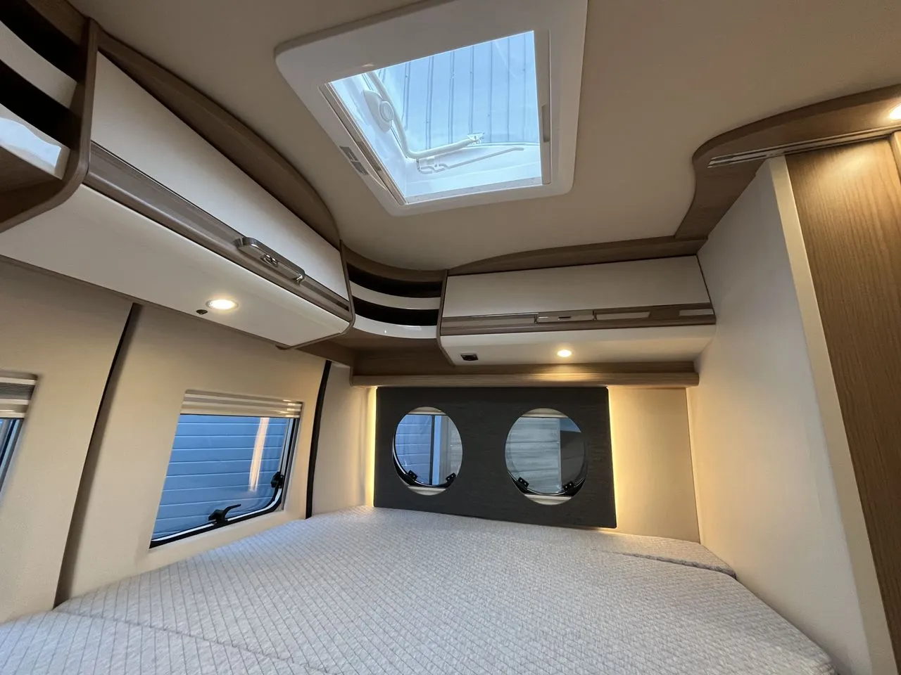 Fourgon aménagé - Malibu - 600DB-K Diversity GT Skyview - 2026