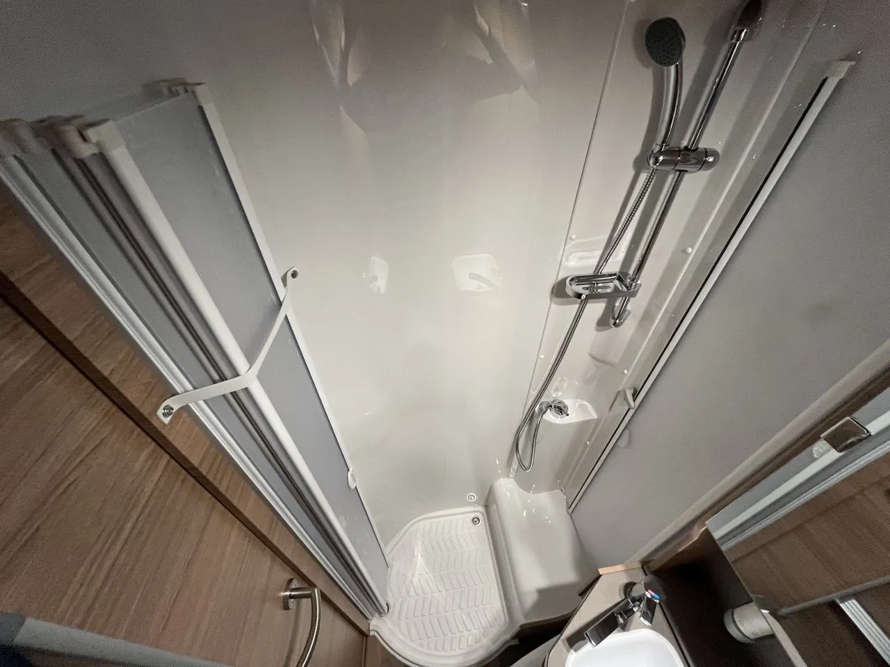 Camping-car - Weinsberg - CaraCompact Suite 640 MEG Edition Pepper - 2024