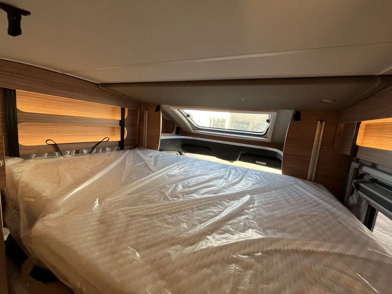 Camping-car - Weinsberg - CaraCompact Suite 640 MEG Edition Pepper - 2024