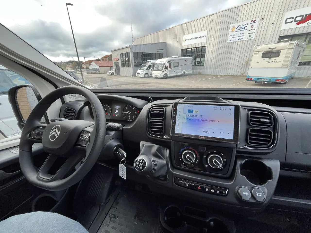 Fourgon aménagé - Chausson - V594 FIRST LINE LIGHT - 2026