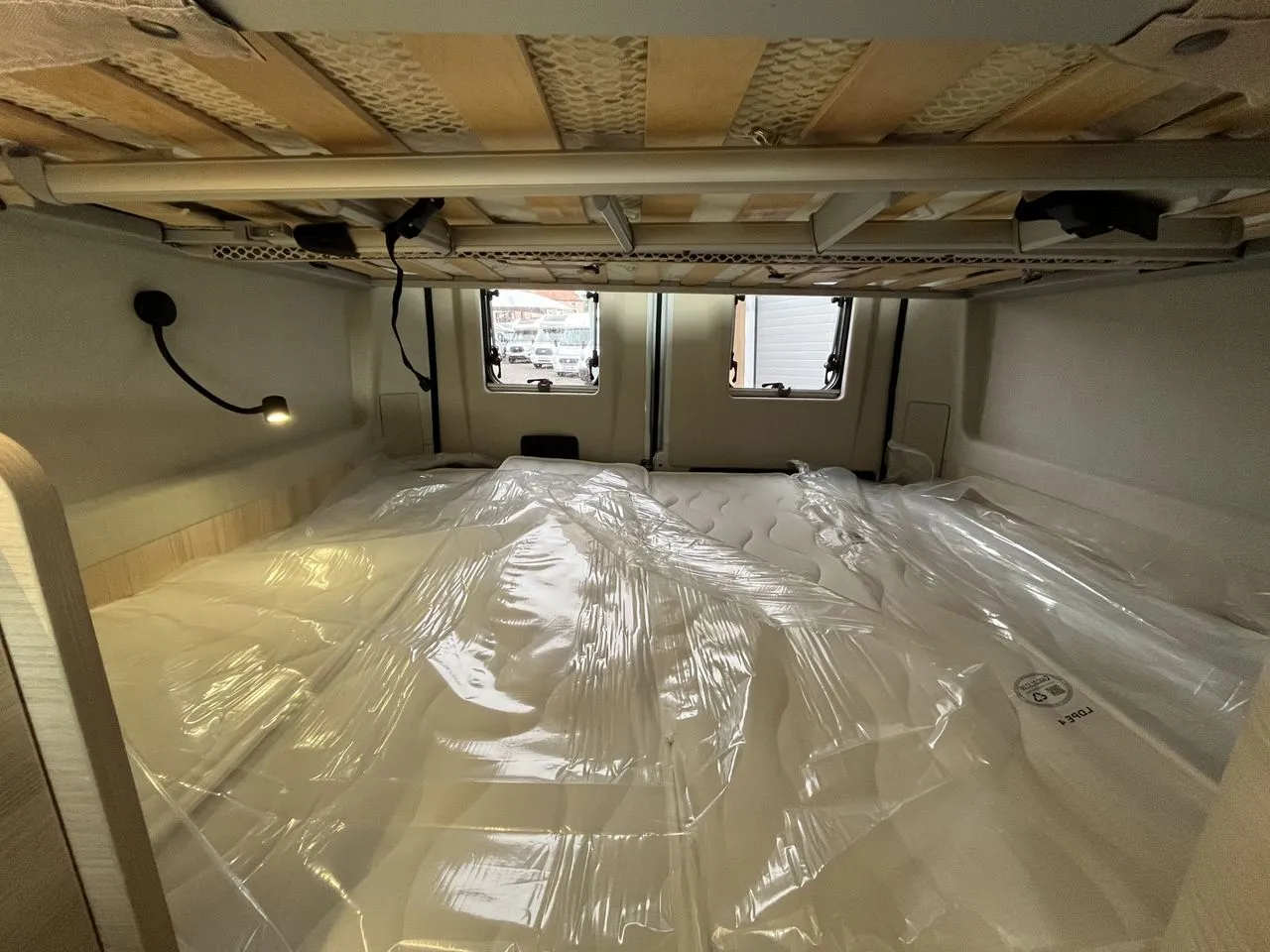 Fourgon aménagé - Chausson - V594 Max First-Line Light - 2026