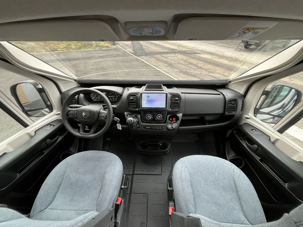 Fourgon aménagé - Chausson - V594 Max First-Line Light - 2026