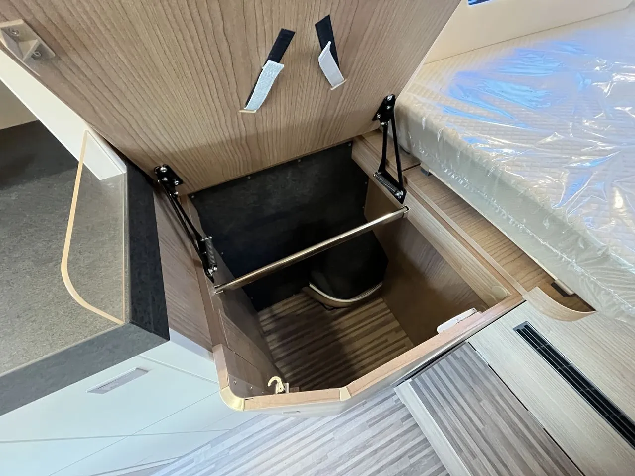 Fourgon aménagé - Malibu - 640 LE-RB Two-Rooms - 2024