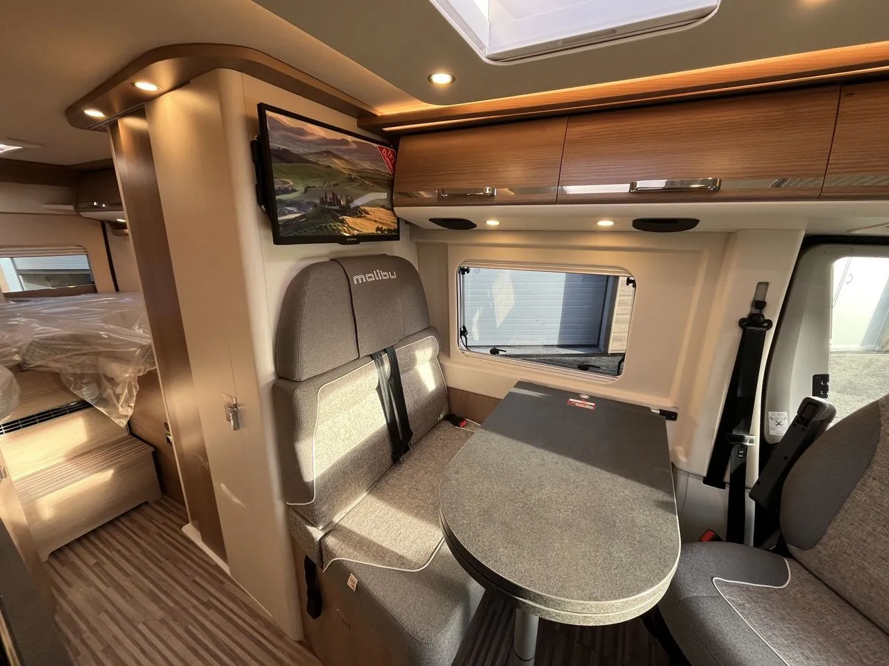 Fourgon aménagé - Malibu - Charming 640 LE-K GT-Skyview - 2025