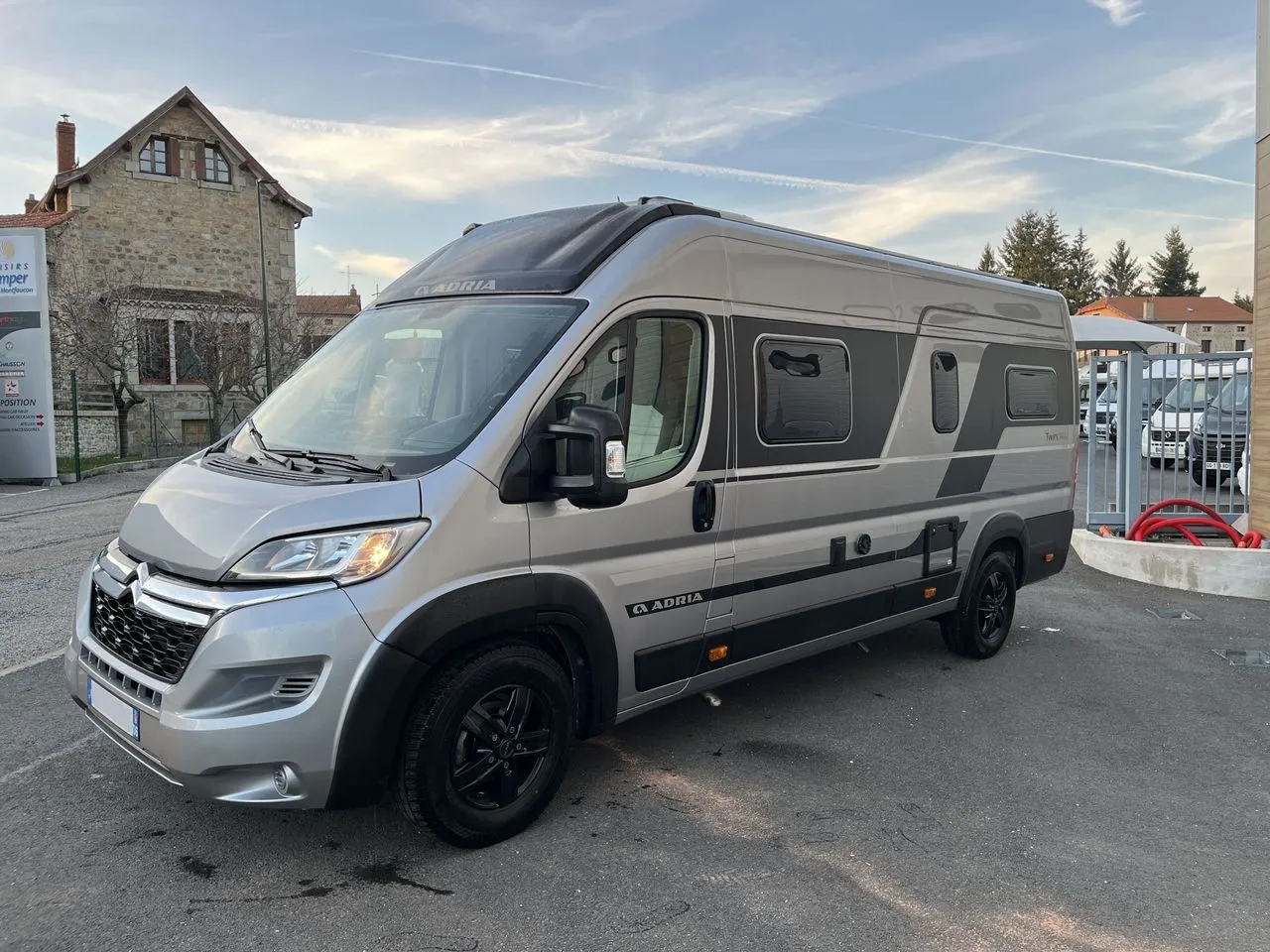 Twin  640SLB Supreme 