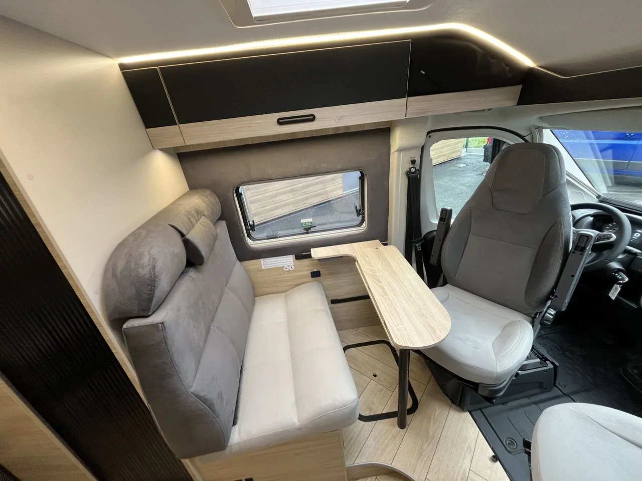 Fourgon aménagé - Chausson - V594 Max Sweet Line - 2026