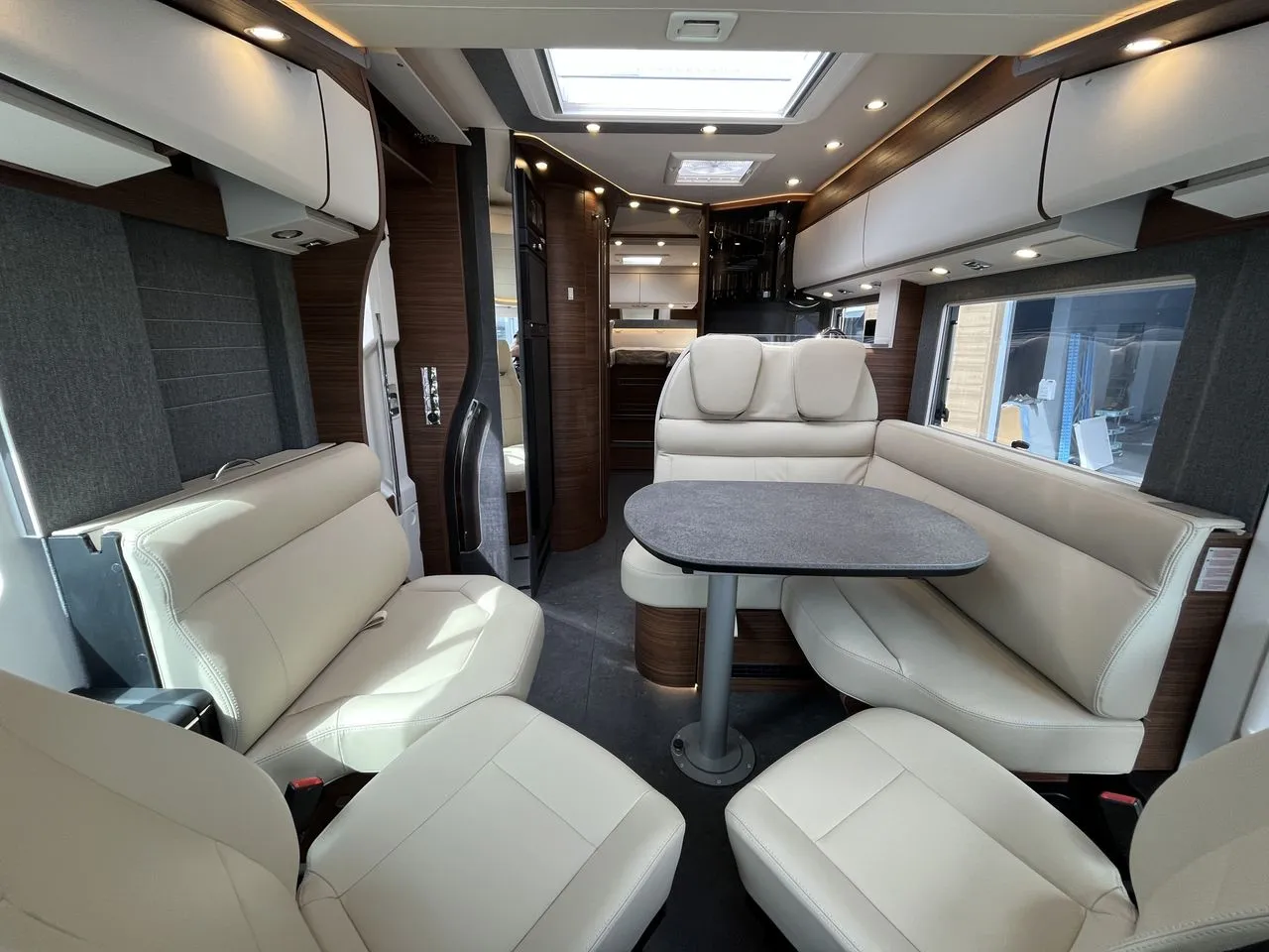 Camping-car - Carthago - CHIC C-LINE I4.9LE L Mercedes-Benz - 2026