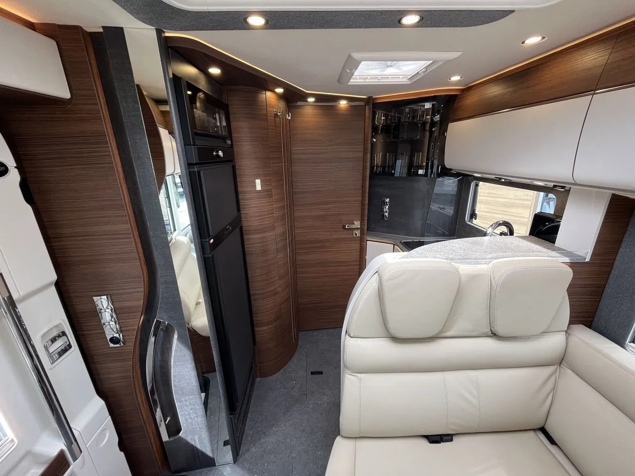 Camping-car - Carthago - CHIC C-LINE I4.9LE L Mercedes-Benz - 2026