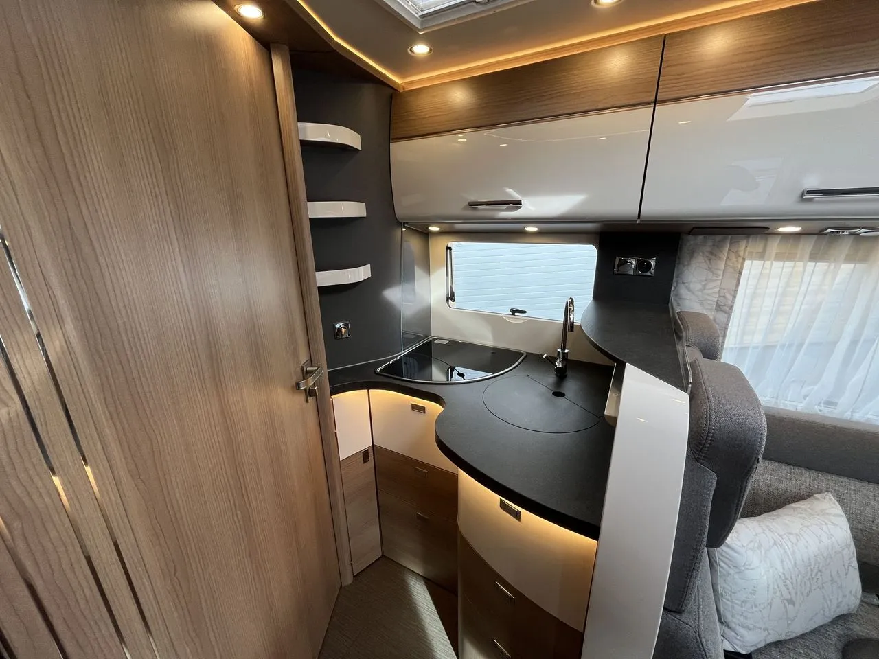 Camping-car - Carthago - C2-TOURER I-148RB QB-K Lightweight Mercedes-Benz - 2026