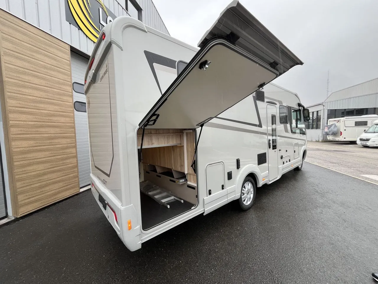 Camping-car - Eura Mobil - Integra Line GT 726 QF Comfort - 2027