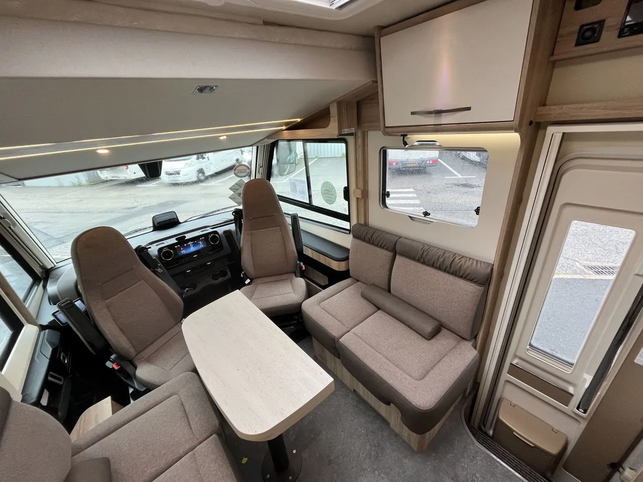 Camping-car - Eura Mobil - Integra Line GT 726 QF Comfort - 2027