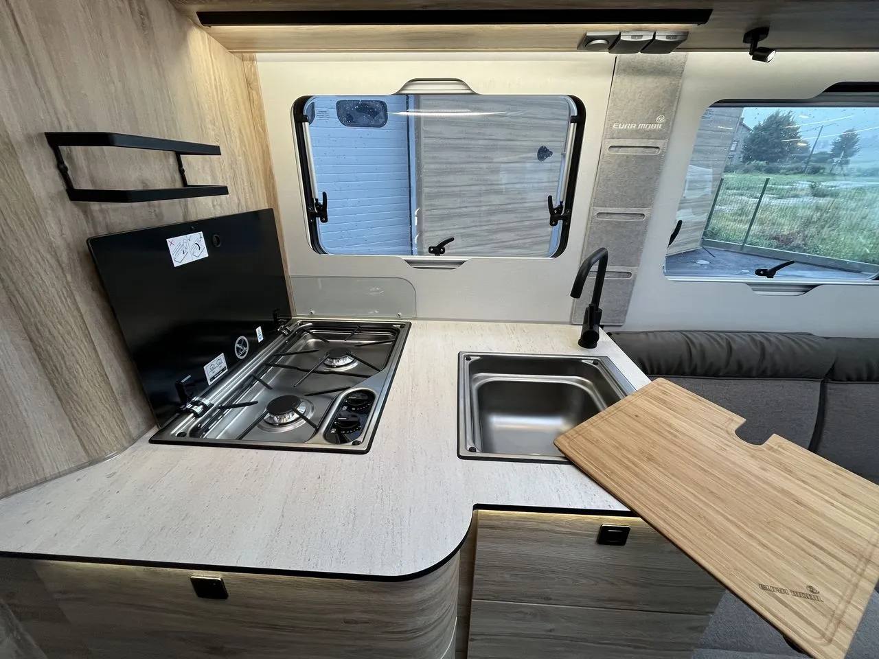 Camping-car - Eura Mobil - Integra Line GT 726 QF Comfort - 2027