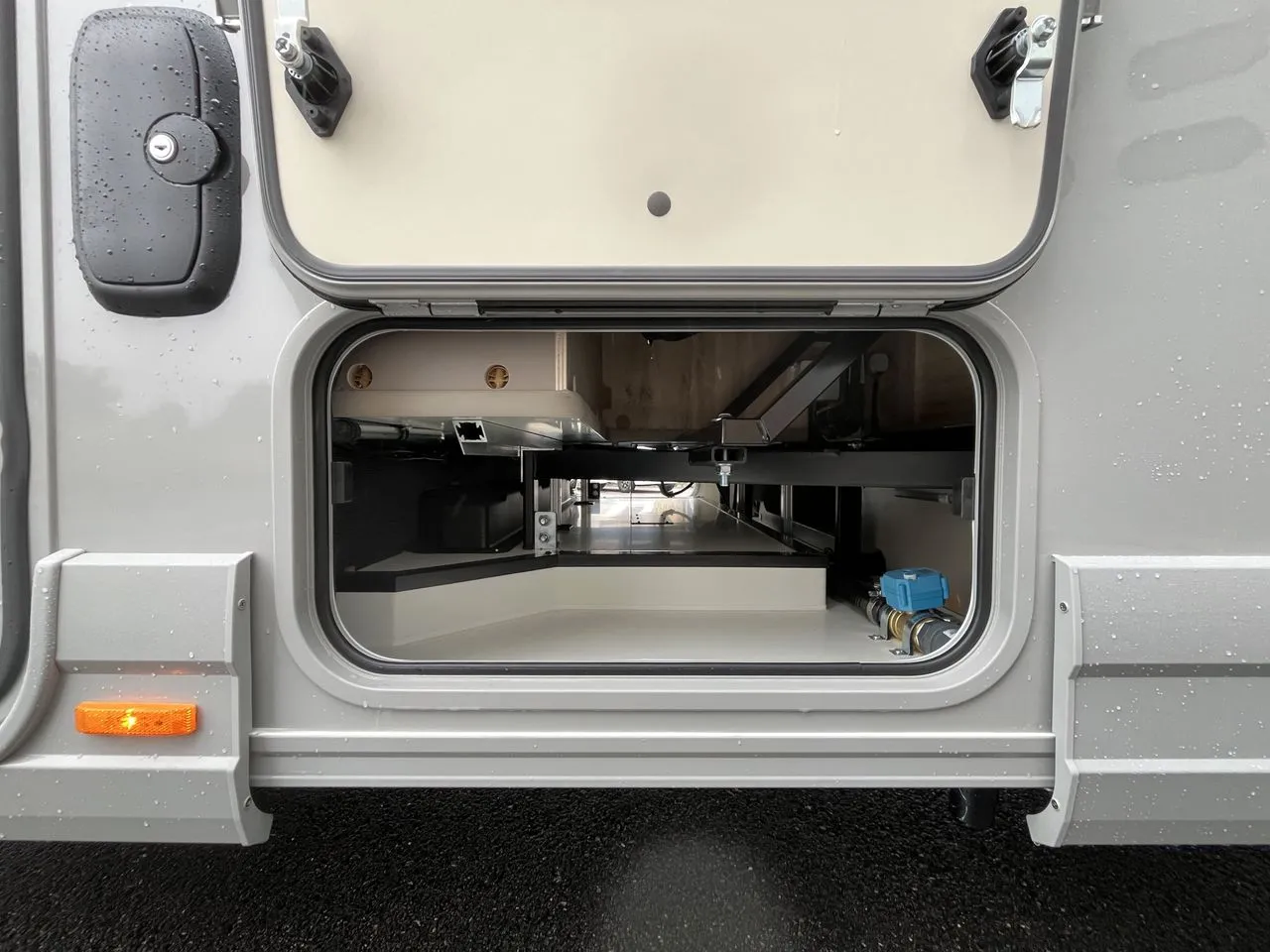 Camping-car - Eura Mobil - Integra Line GT 726 QF Comfort - 2027