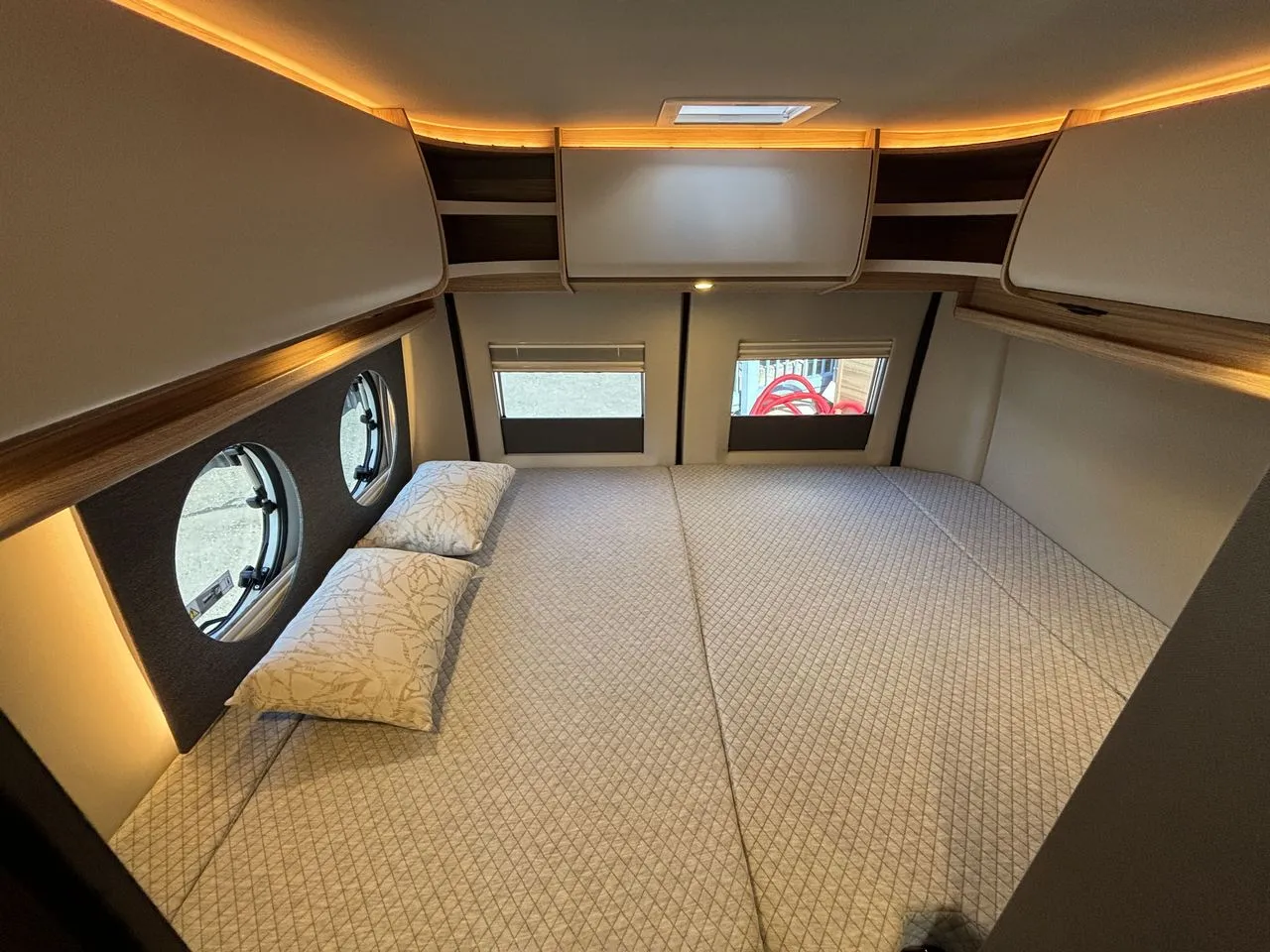 Fourgon aménagé - Malibu - Van Comfort 600 DB For-4 - 2027
