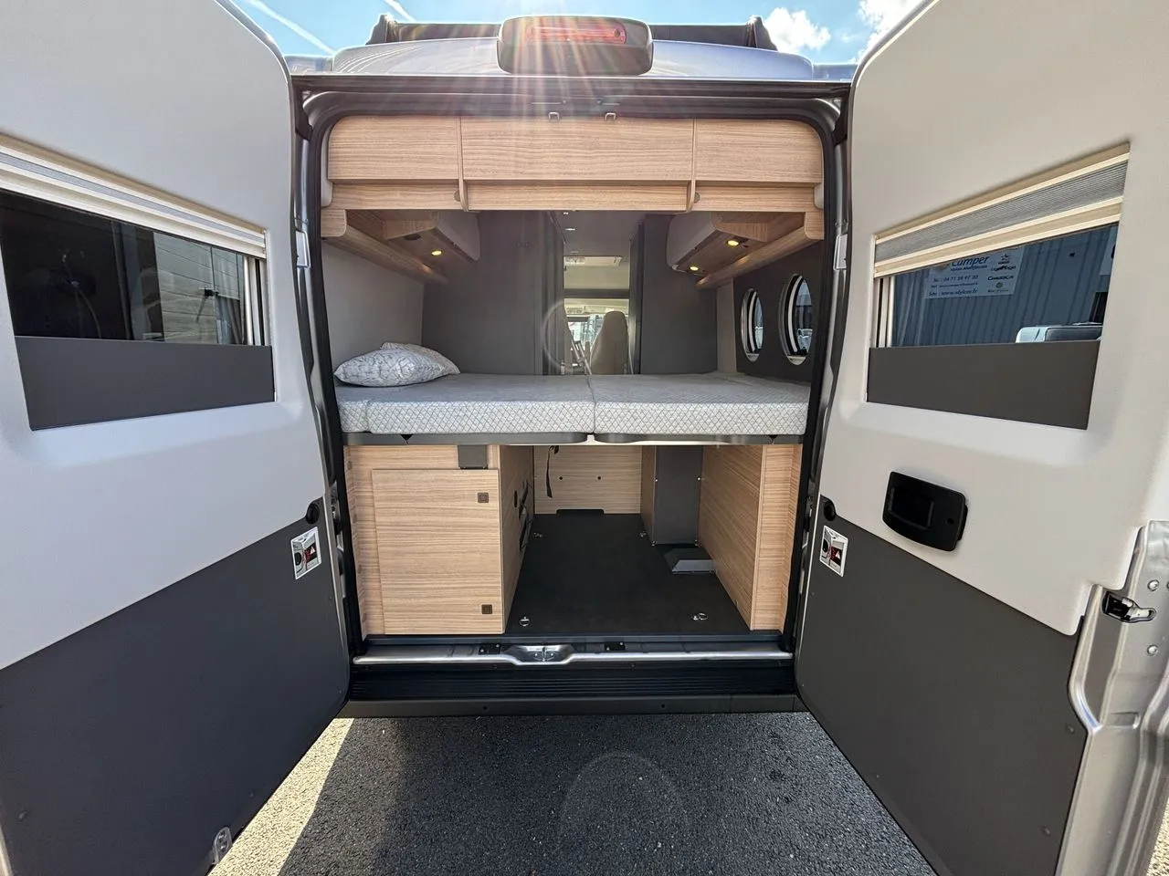 Fourgon aménagé - Malibu - Van Comfort 600 DB For-4 - 2027