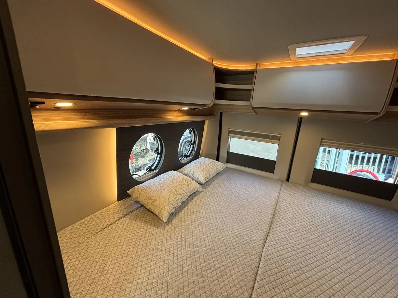 Fourgon aménagé - Malibu - Van Comfort 600 DB For-4 - 2027