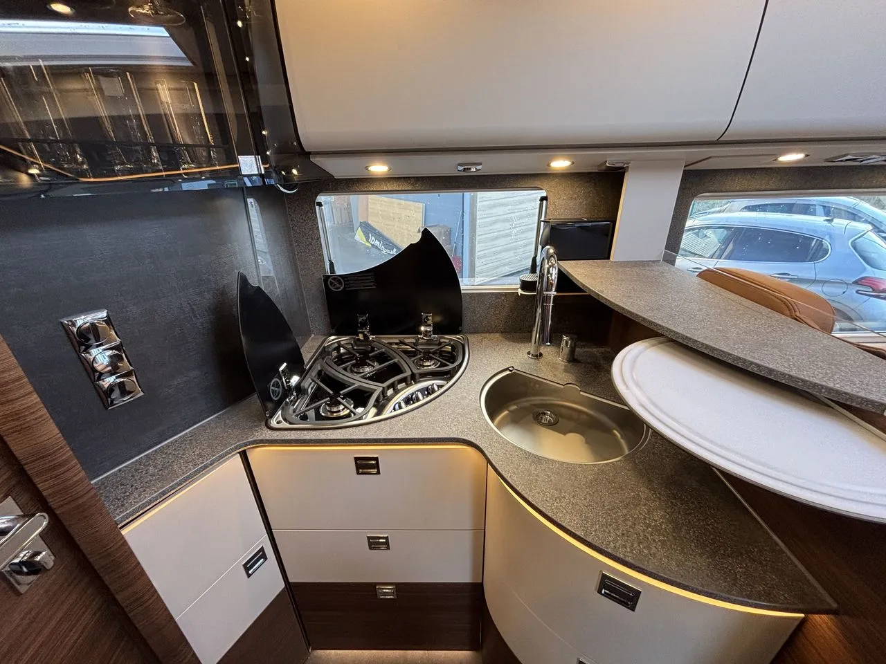 Camping-car - Carthago - Chic C-Line I 4.9LE-L Black Edition - 2027