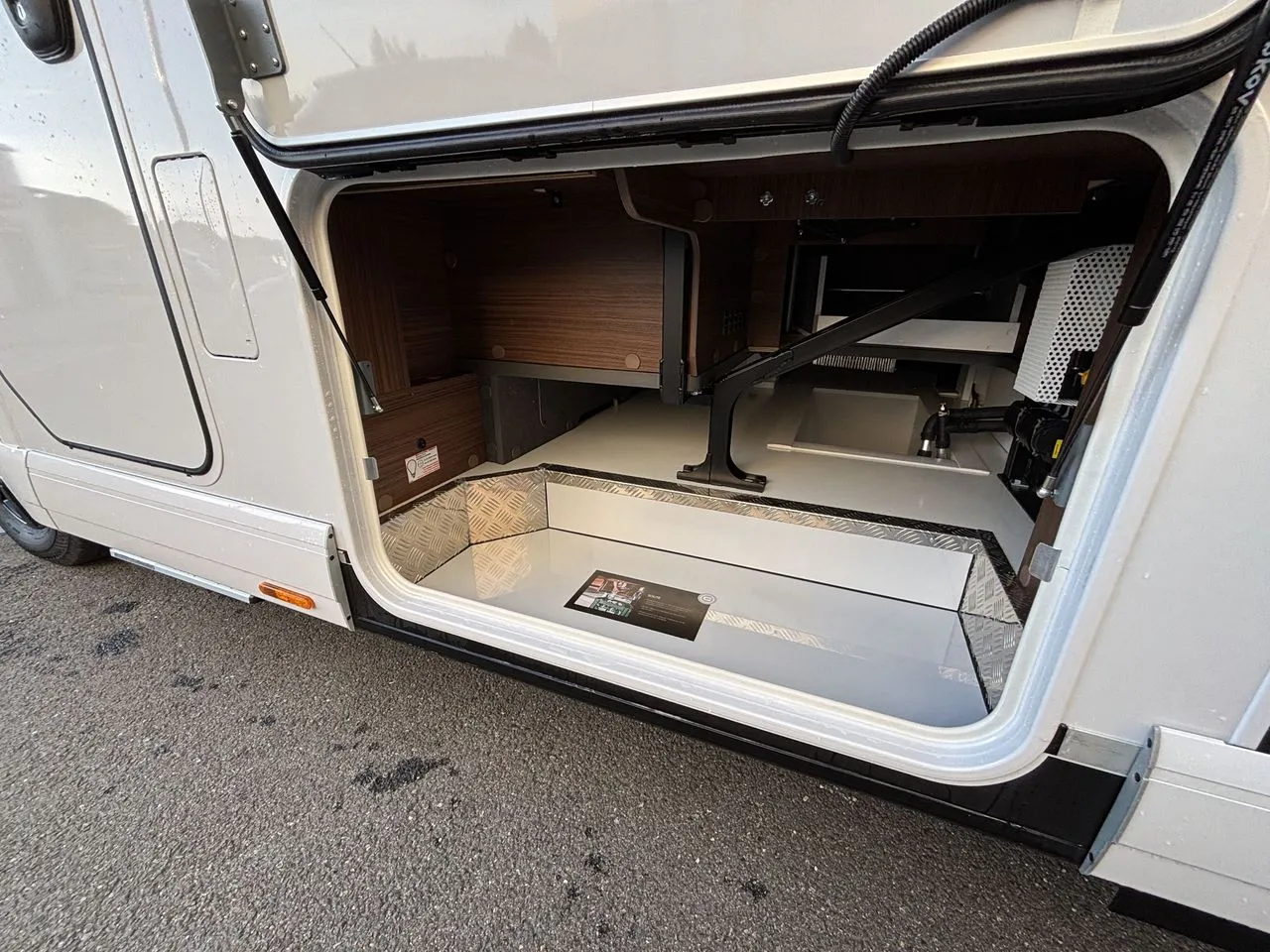 Camping-car - Carthago - Chic C-Line I 4.9LE-L Black Edition - 2027