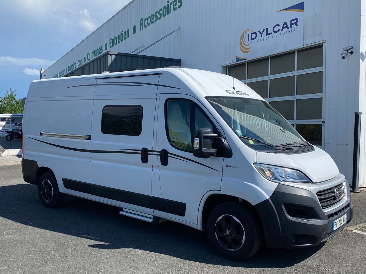 Camping-car FONT VENDOME LEADER VAN
