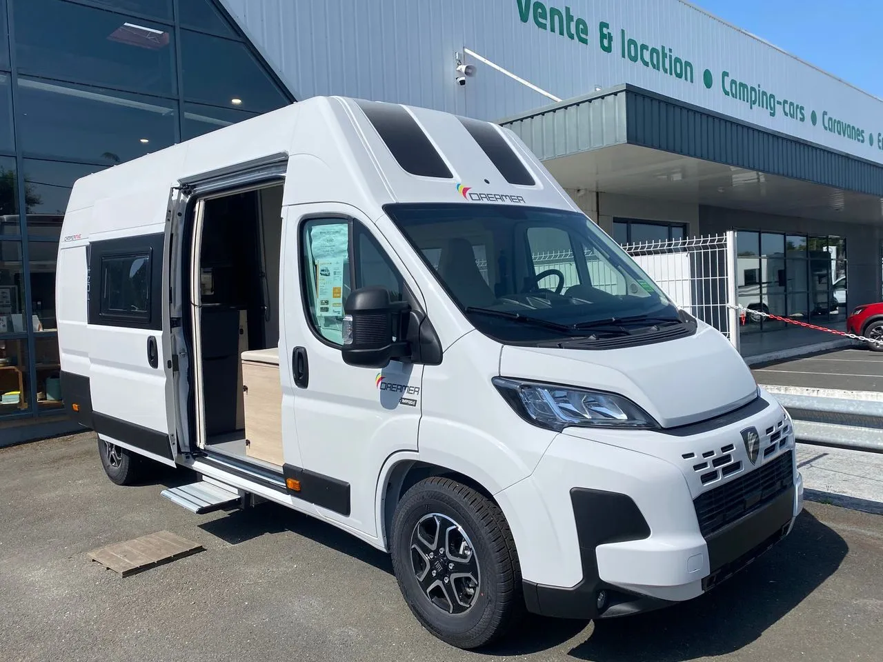 CAMPER FIVE