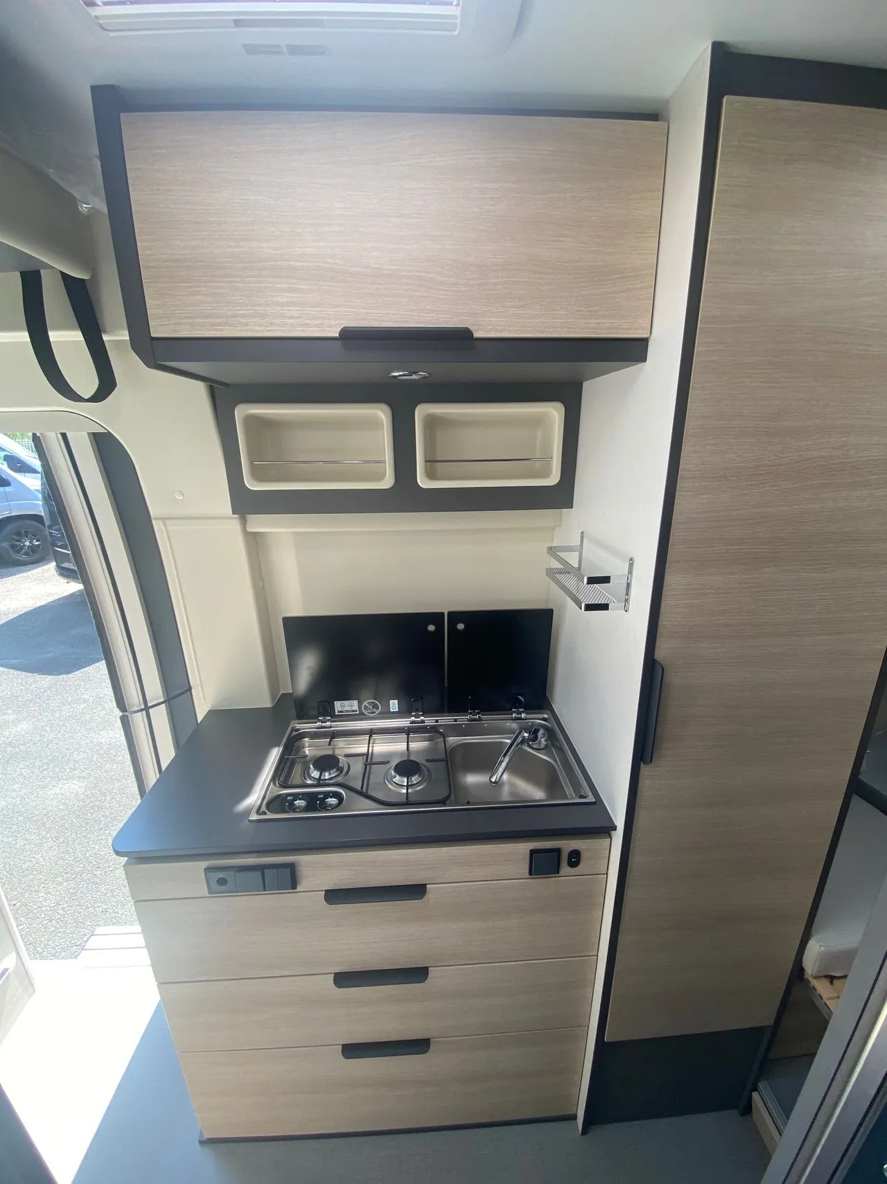 Fourgon aménagé - Dreamer - CAMPER FIVE - 2025
