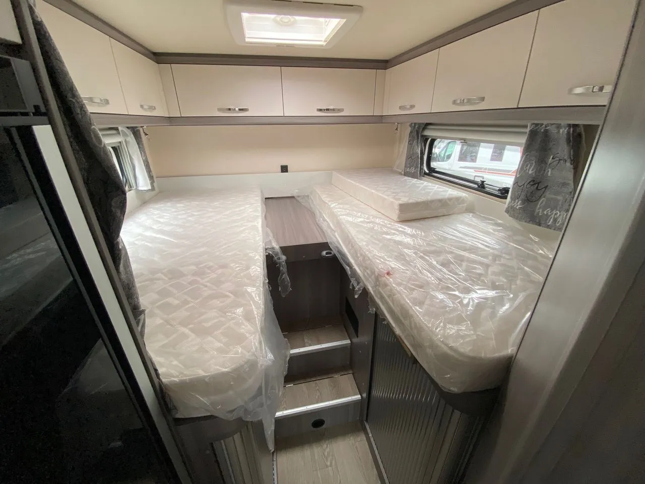 Camping-car - Hobby - v65ge - 2025