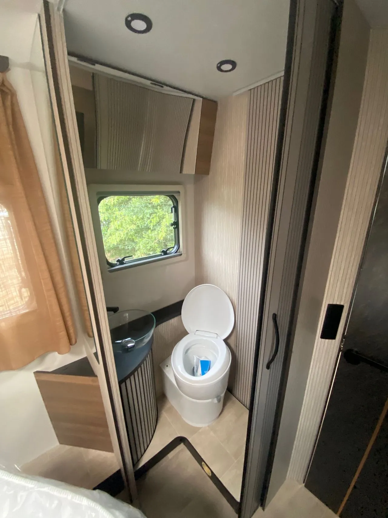 Camping-car - Rimor - 69 PLUS - 2025