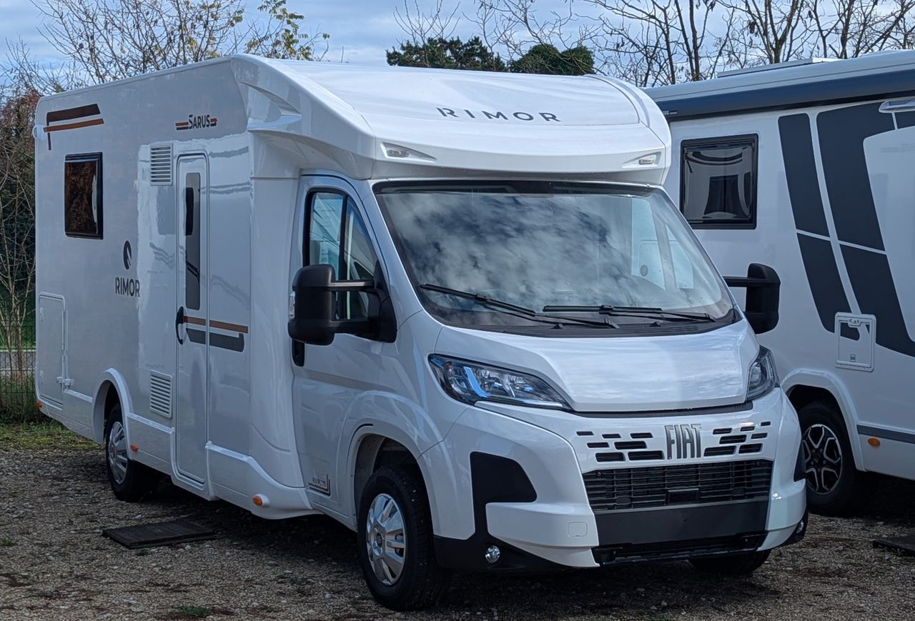 Camping-car RIMOR SARUS 69
