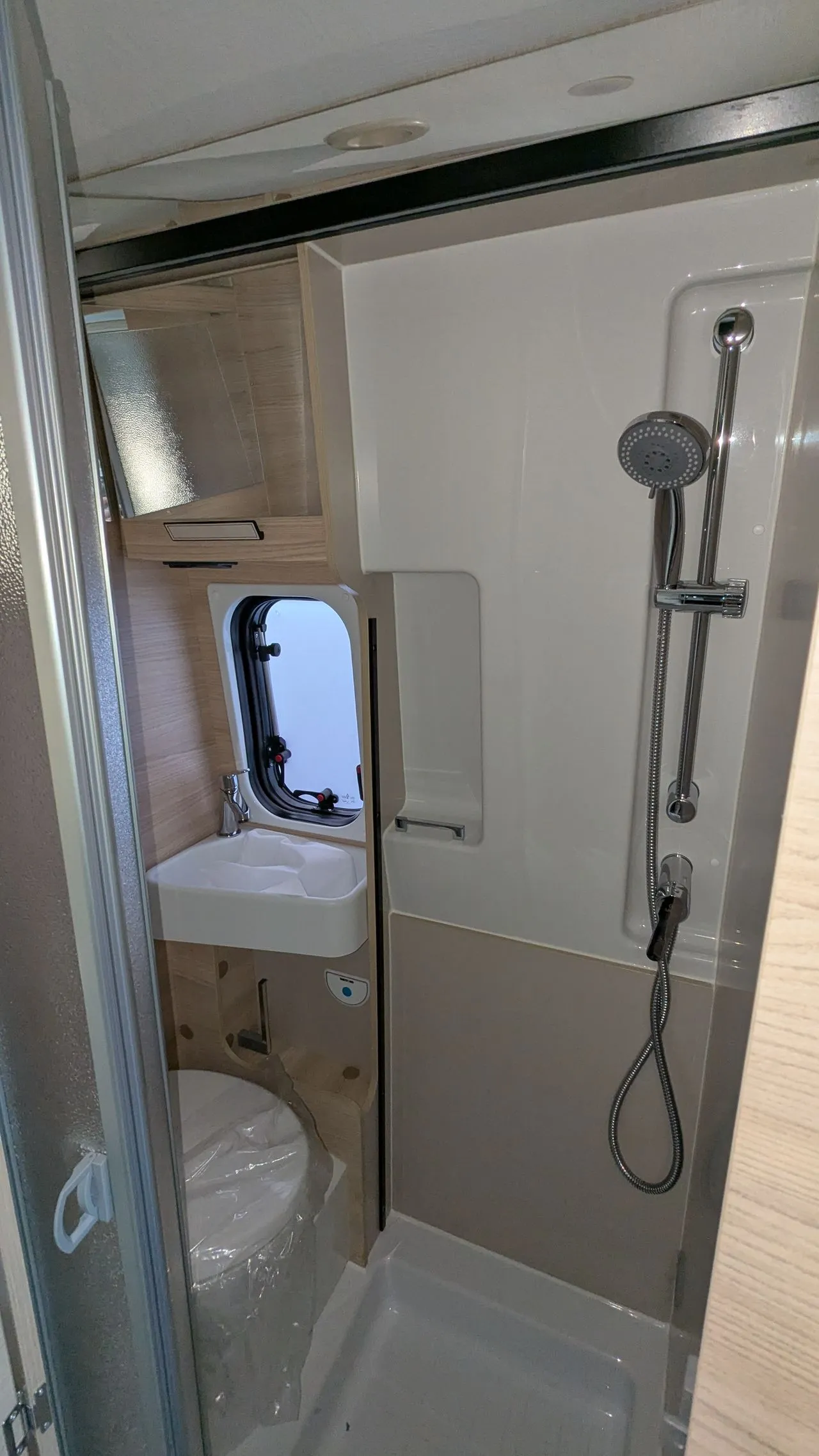 Fourgon aménagé - Challenger - V 217 SPORT EDITION - 2026