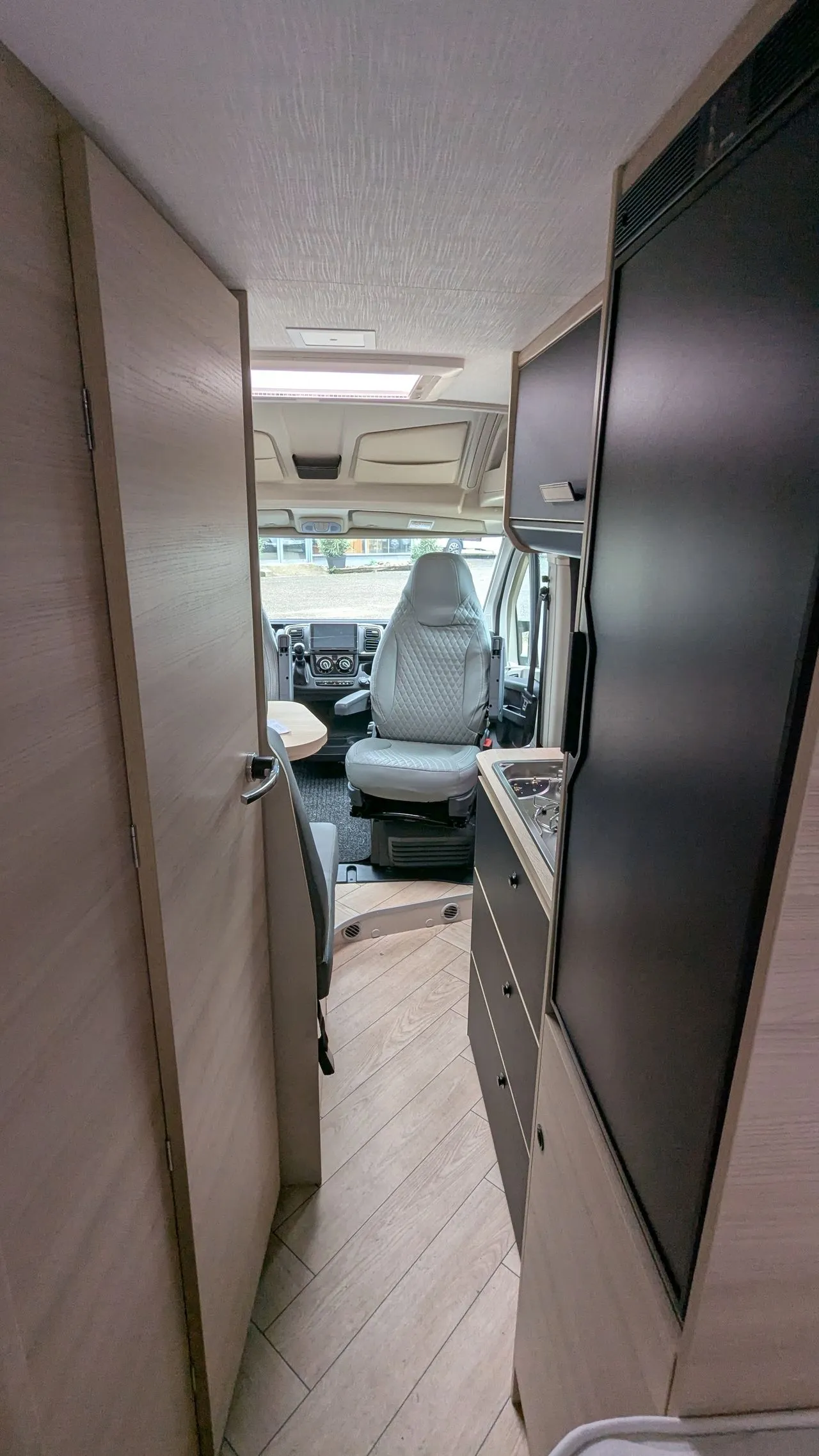 Fourgon aménagé - Challenger - V 217 SPORT EDITION - 2026