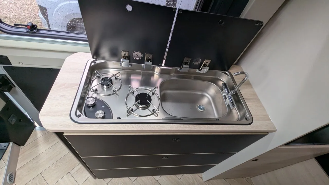 Fourgon aménagé - Challenger - V210 Sport Edition - 2026