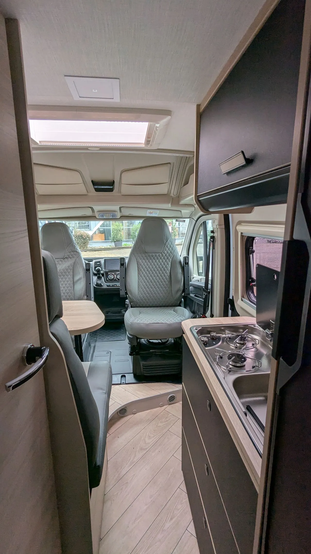 Fourgon aménagé - Challenger - V210 Sport Edition - 2026