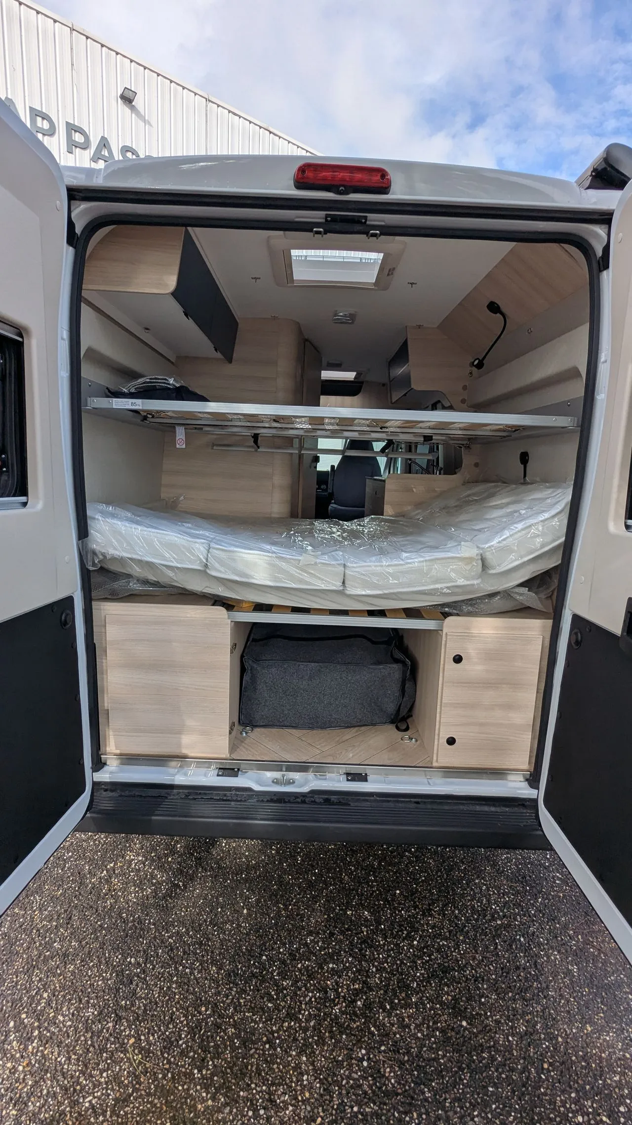 Fourgon aménagé - Challenger - V 114 MAX BREAK EDITION LIGHT - 2026