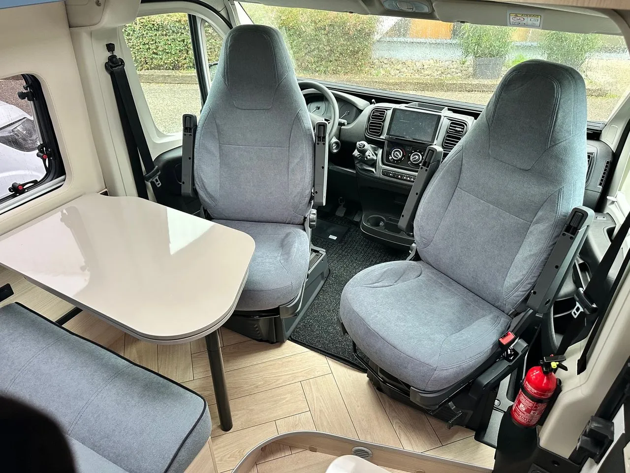 Fourgon aménagé - Challenger - V114 Break Edition Light - 2026