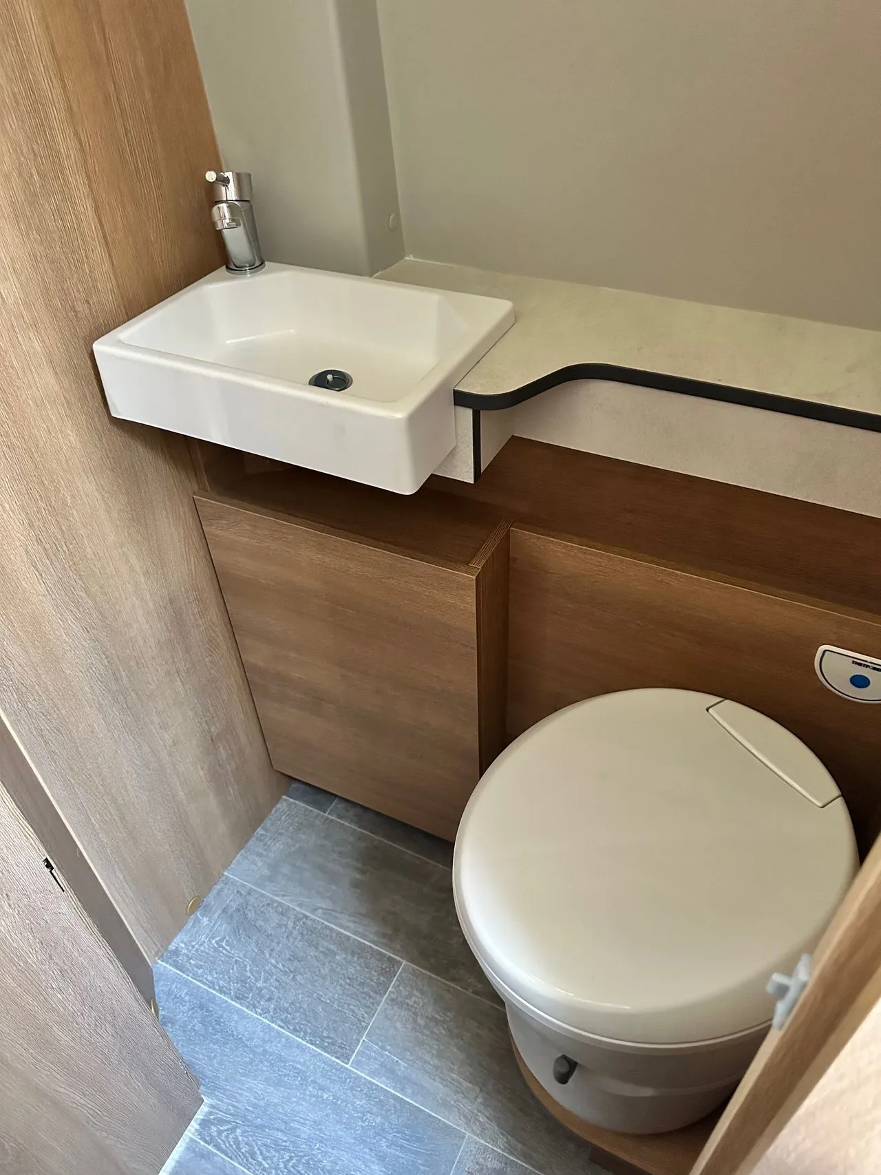 Fourgon aménagé - Giottiline - VAN 60 T - 2026