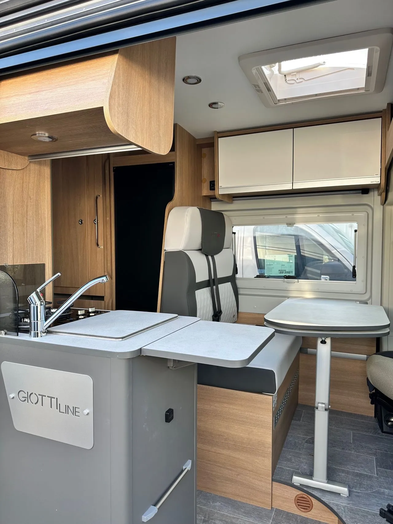 Fourgon aménagé - Giottiline - VAN 60 T - 2026