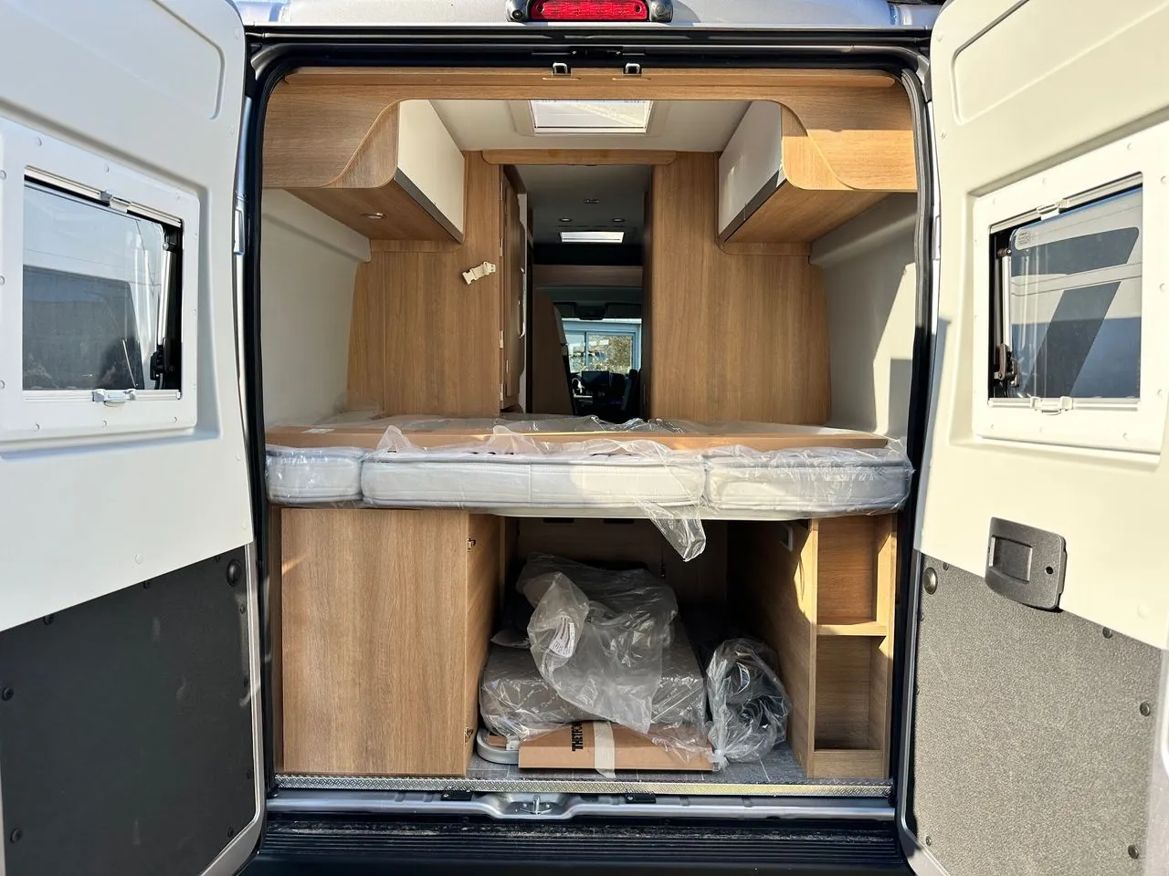 Fourgon aménagé - Giottiline - VAN 60 T - 2026